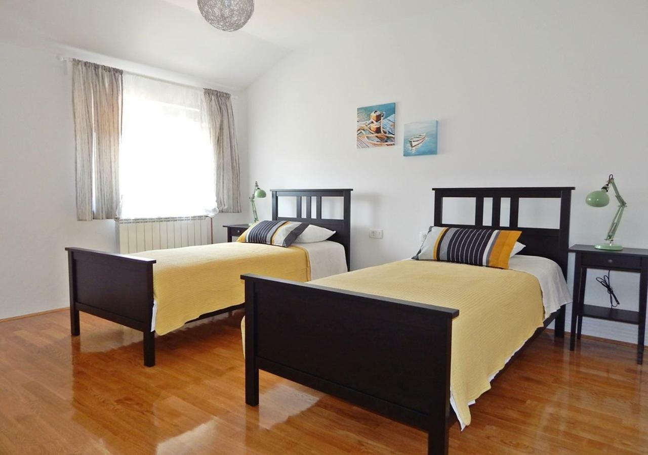Apartments Katarina With Swimming Pool Stobreč Zewnętrze zdjęcie